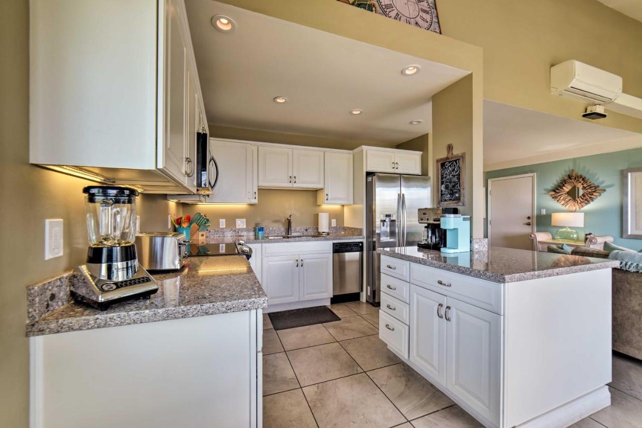Ocean-View Kihei Condo With Pool Access! Exterior photo